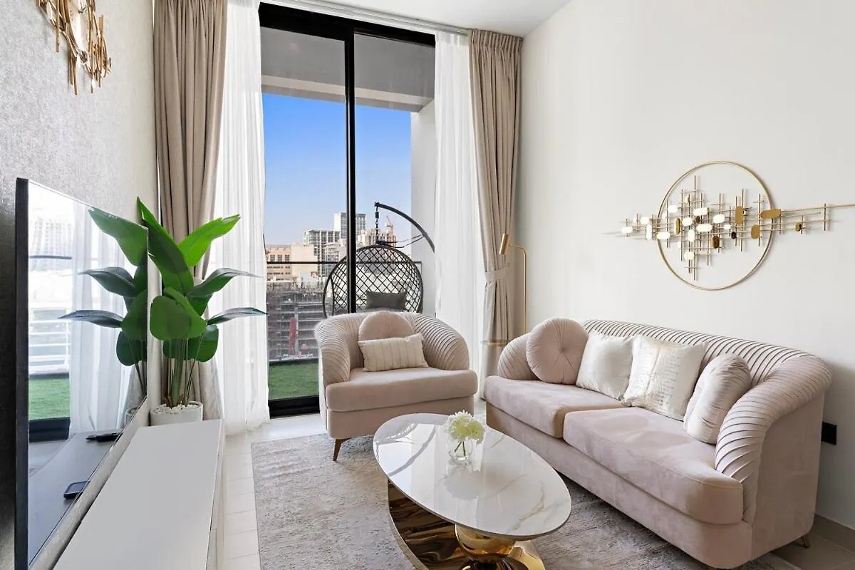 First Class 1Br Cozy Urban Getaway Dubai